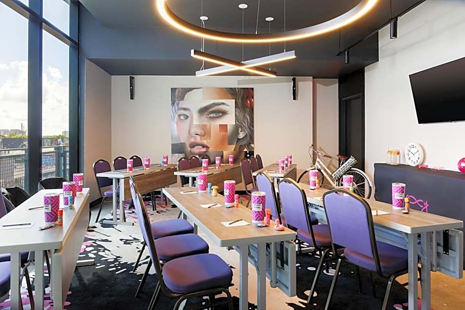 Moxy Miami Wynwood