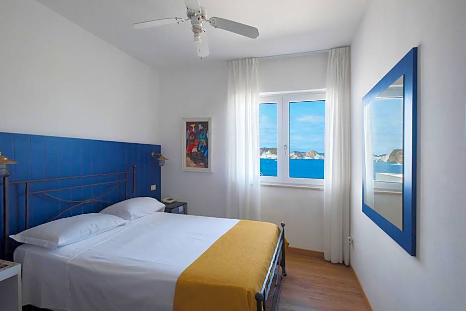 Hotel Torre Dei Borboni