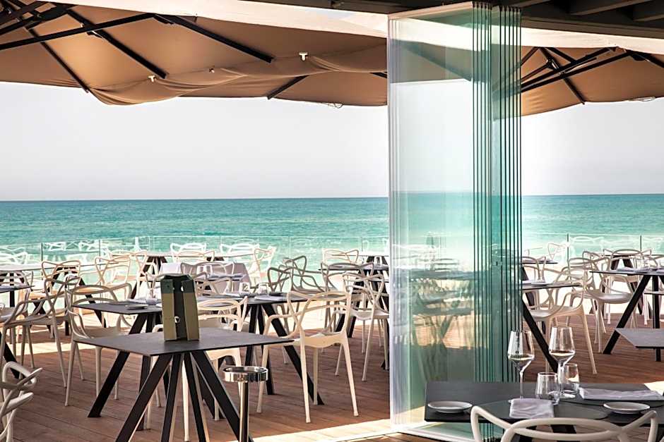 Luna Minoica Suites and Apartments