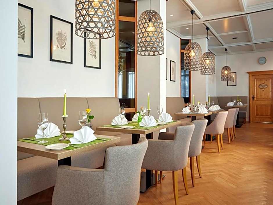 Sunday Hotel Stuttgart Herrenberg
