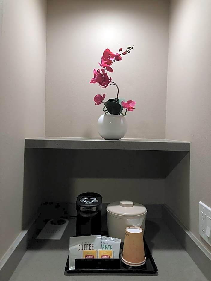 GreenTree Inn & Suites Los Angeles - Alhambra - Pasadena