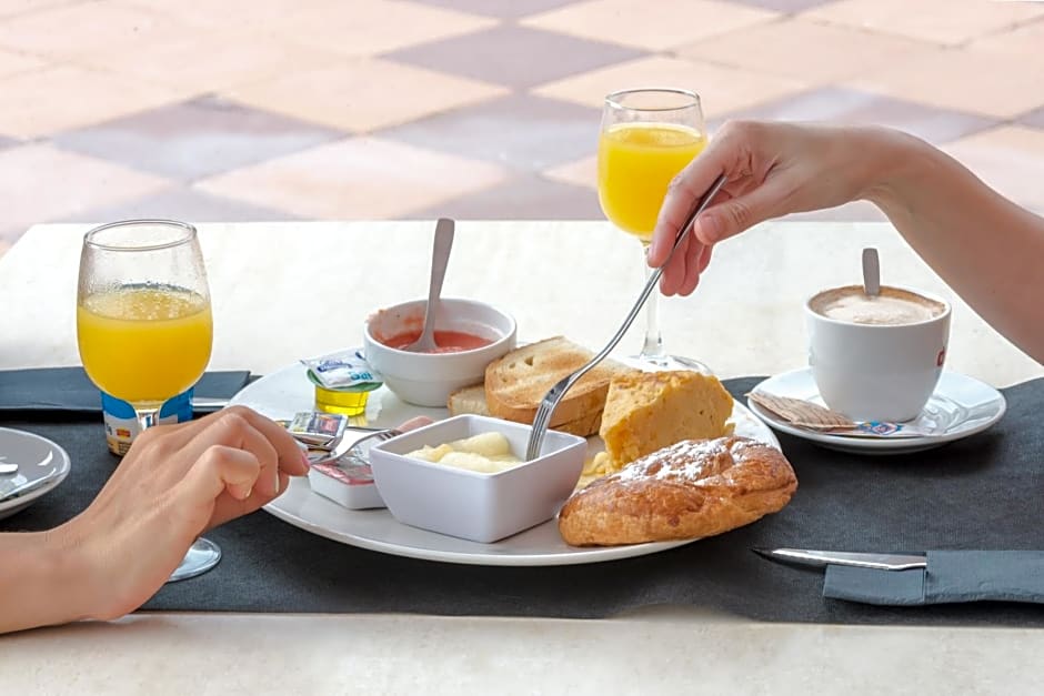 Apartamentos Lentiscos by MIJ