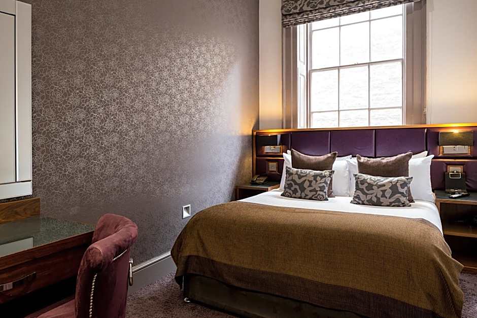 Roomzzz Newcastle City