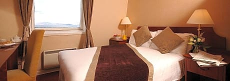 Double or Twin Room (1 Double Bed)