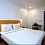 uptown hotel