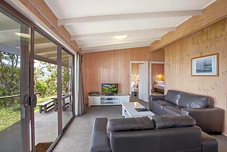 Two-Bedroom Villa with Spa Bath