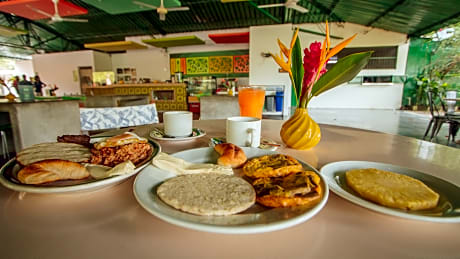 Los Colores Ecoparque