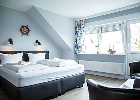 Deluxe Double Room with Balcony