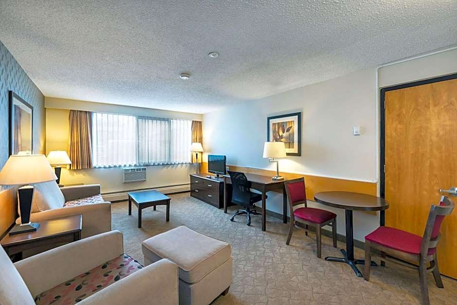 Prestige Riverside Lodge Quesnel