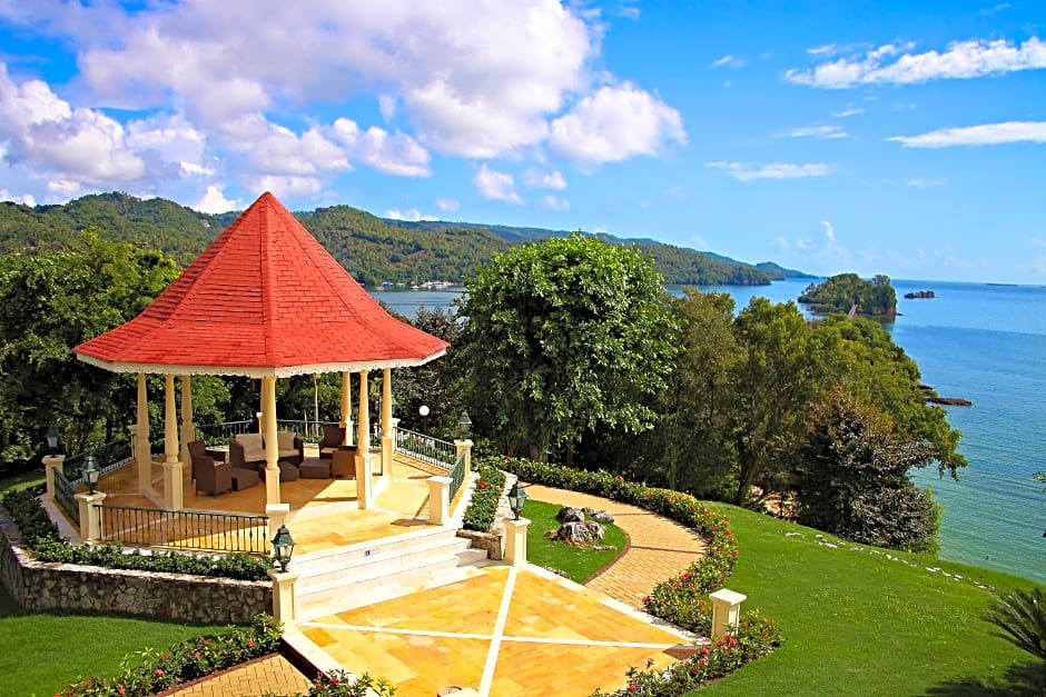 Bahia Principe Grand Cayacoa