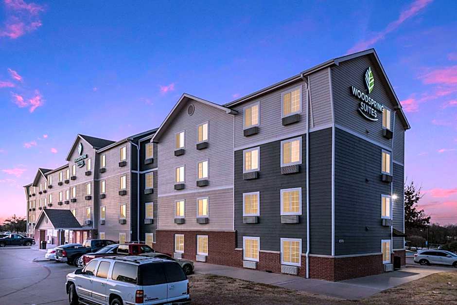 WoodSpring Suites Denton