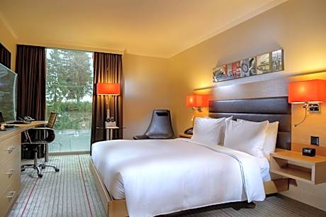 2 Deluxe Connecting Rooms