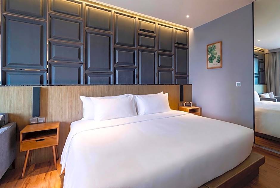 Wyndham Grand Nai Harn Beach Phuket