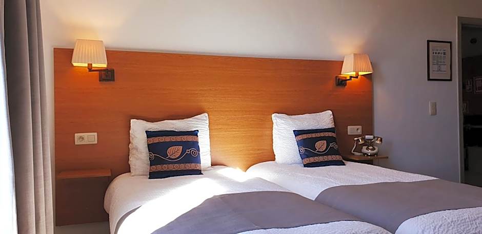 Hotel Asiris