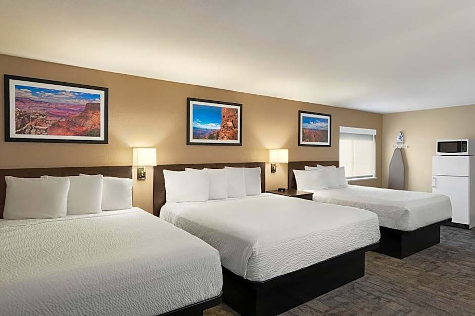 Travelodge by Wyndham Lake Havasu