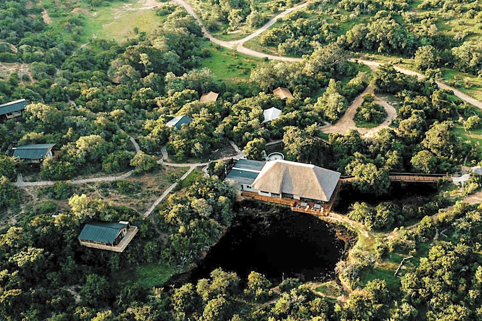 Barefoot Addo Elephant Lodge