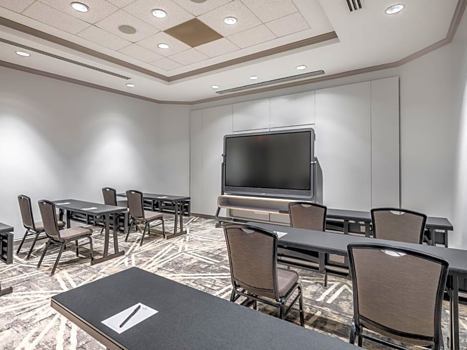 Crowne Plaza College Park - Washington DC By IHG