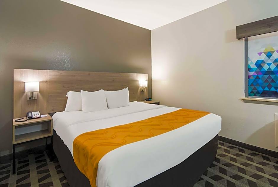Quality Inn & Suites Waco North