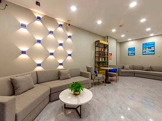 7 Days Premium Hotel (Guangzhou Railway Station University of Traditional Chinese Medicine)