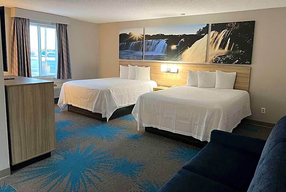 Days Inn by Wyndham Jamestown