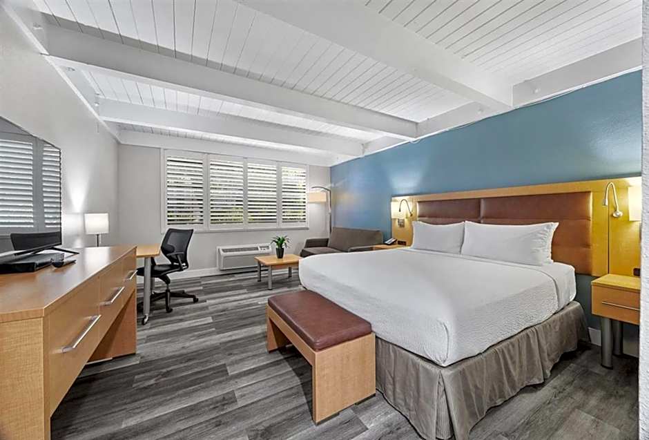 Prodigy Hotel, a Days Inn by Wyndham