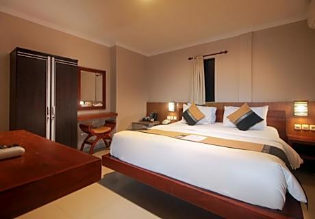 Standard Double or Twin Room with Balcony