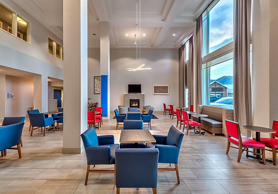 Holiday Inn Express Hotel & Suites Minden, an IHG Hotel