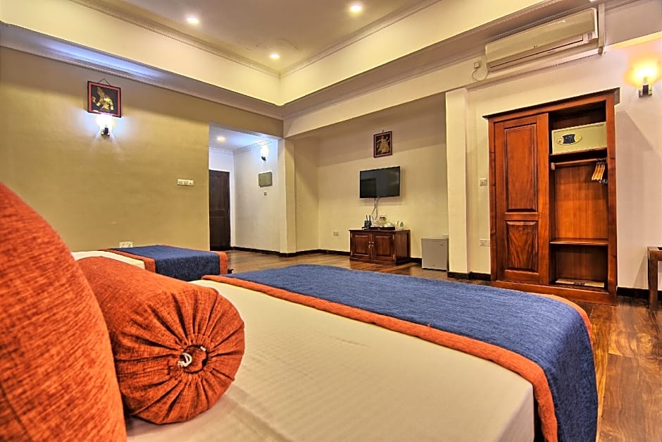 Oak Ray Ella Gap Hotel