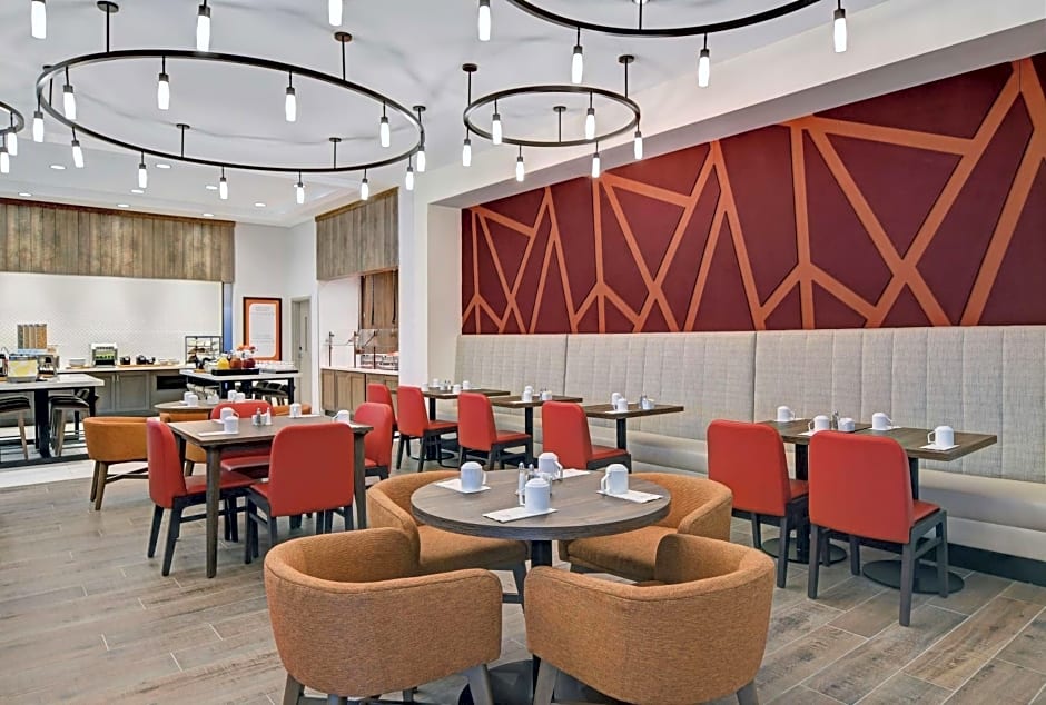 Hilton Garden Inn Madison Huntsville Airport