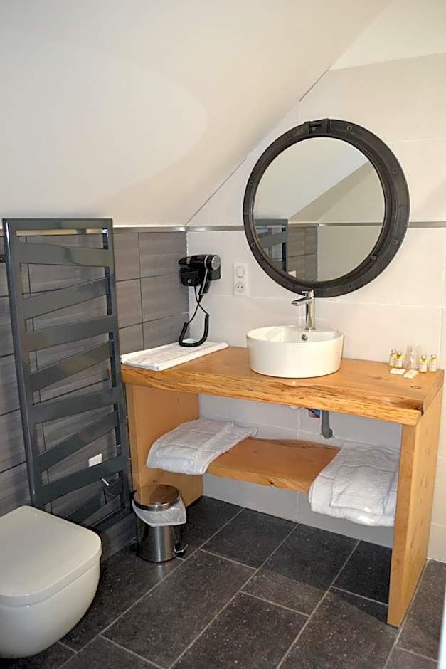 Logis Auberge de Pont Calleck