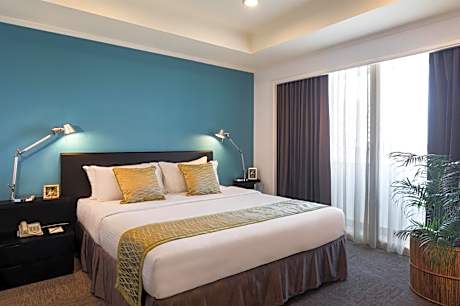 One-Bedroom Premier Apartment