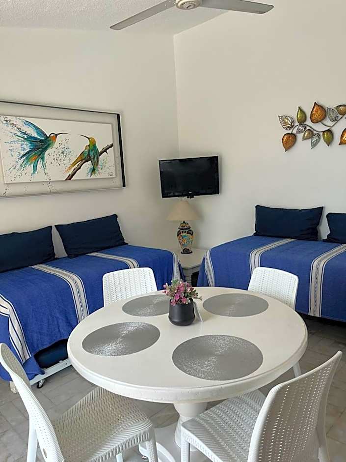 Depto familiar con vista al mar en Playasol Manzanillo