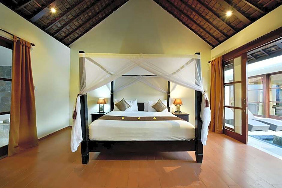 The Khayangan Dreams Villa Umalas