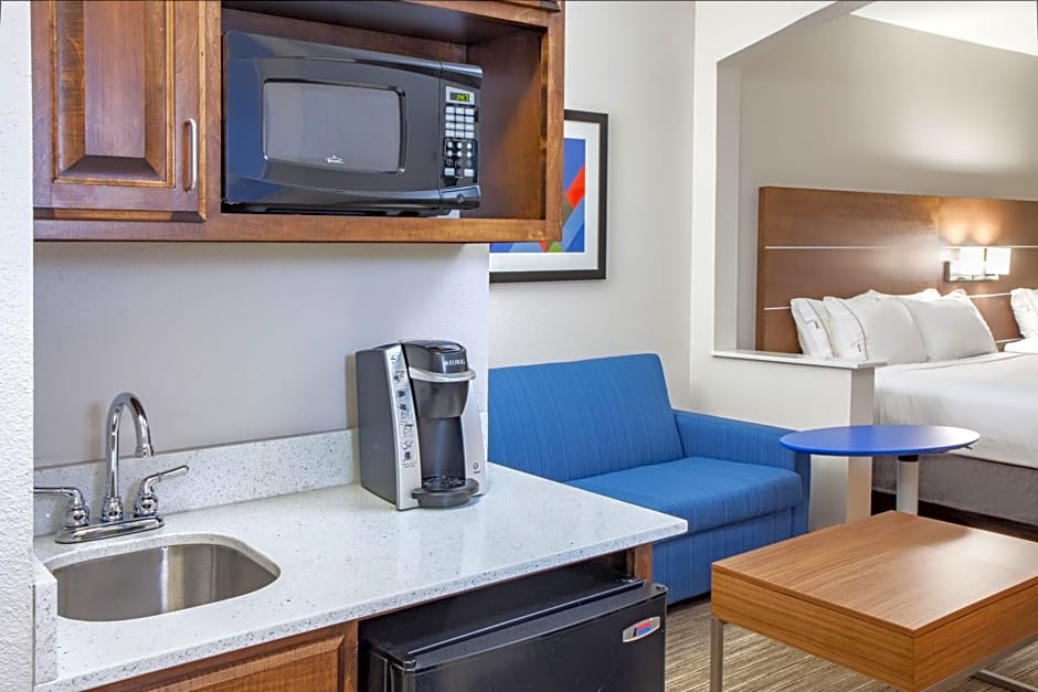 Holiday Inn Express Hotel and Suites Texarkana, an IHG Hotel