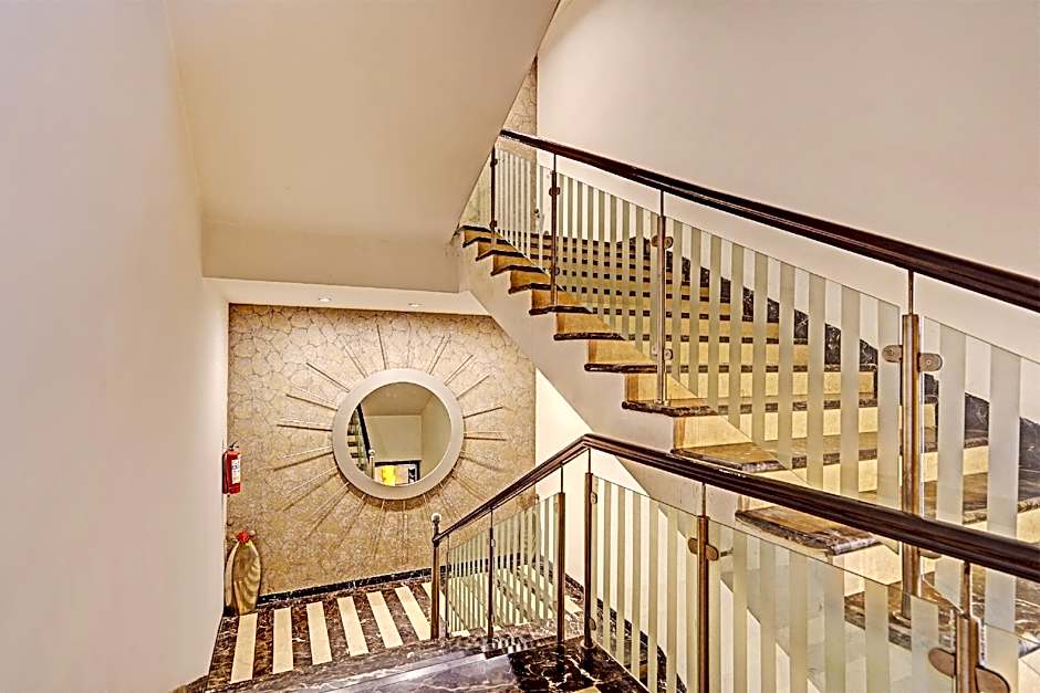 Super Townhouse OAK Hotel City Mark Gurgaon