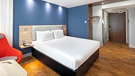 Standard Double Room with City View - High Floor