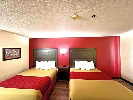 Queen Room with Two Queen Beds - Accessible/Non-Smoking