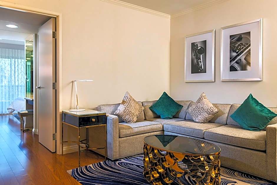 Avenue of the Arts Costa Mesa, a Tribute Portfolio Hotel