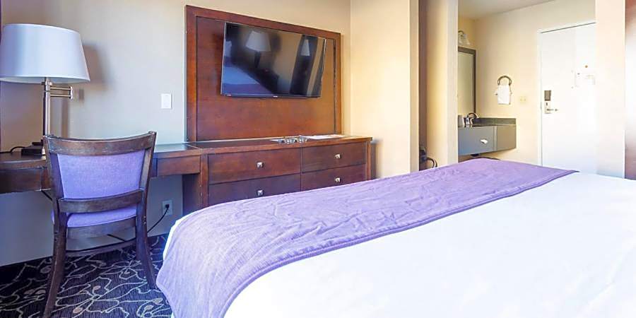 Red Garter Hotel & Casino by Red Lion Hotels