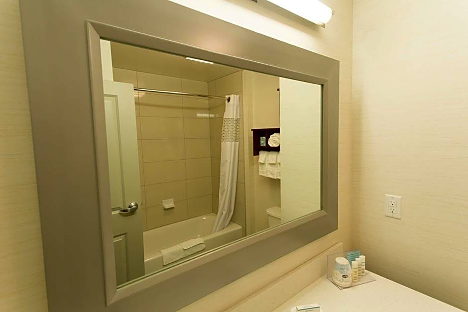 Hampton Inn By Hilton Lloydminster