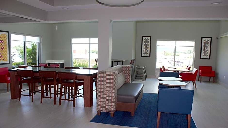 Holiday Inn Express Hotel & Suites Somerset Central By IHG