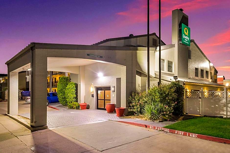 Quality Inn Tulsa Central