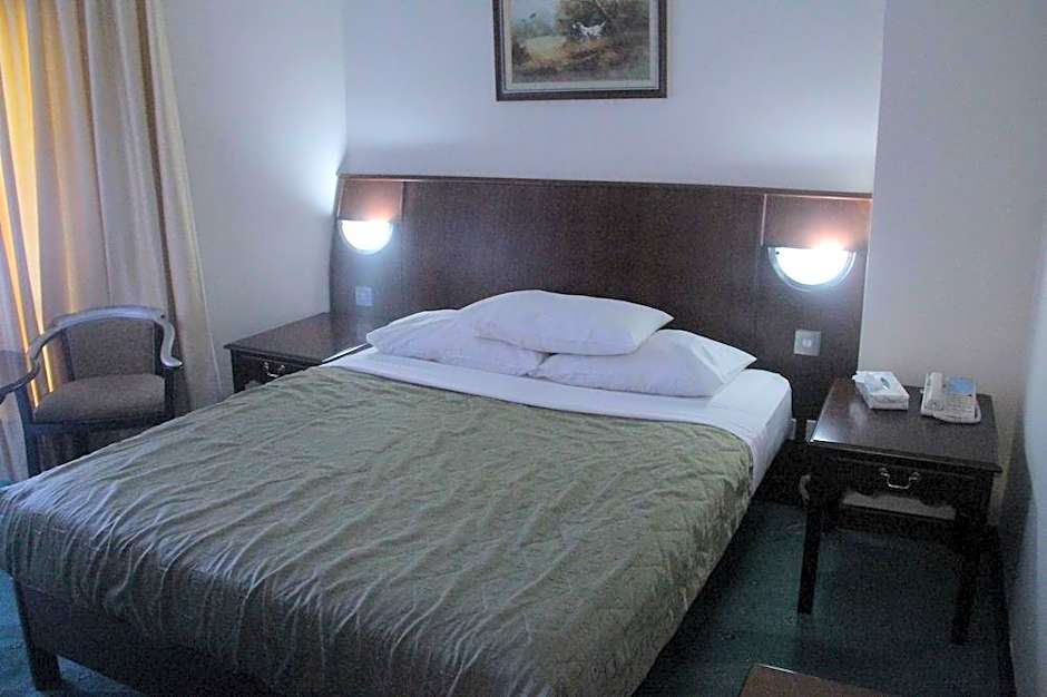 Le Vendome Hotel