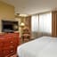 Clarion Collection Arlington Court Suites Hotel