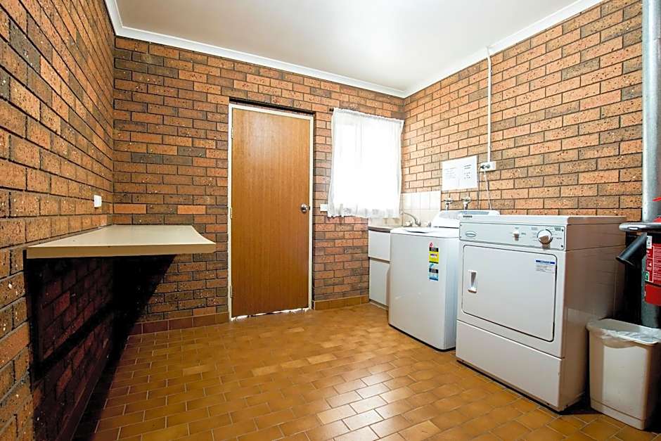 Sportslander Motor Inn