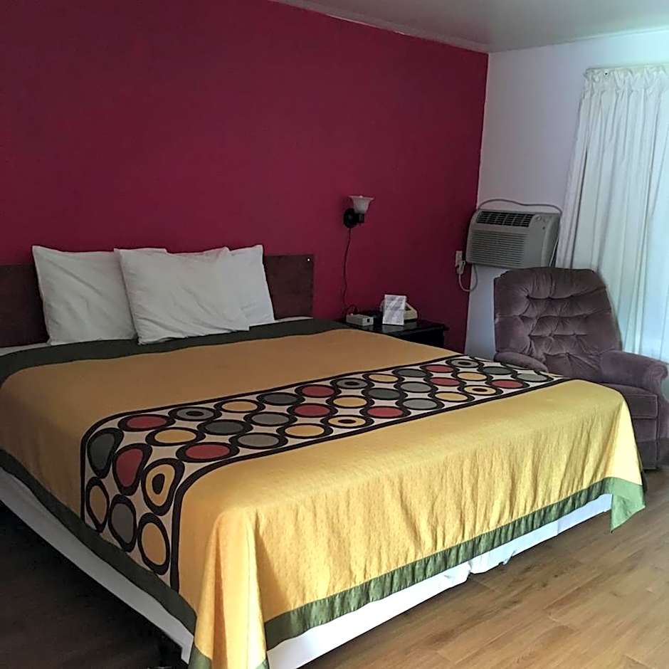 Tarragon Motel