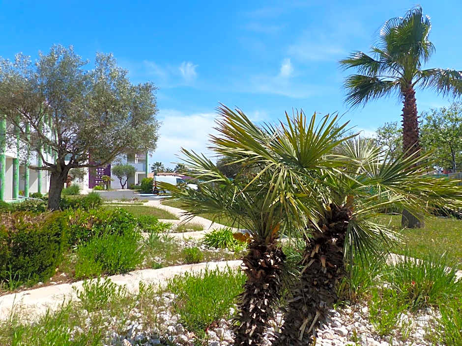 Le Jardin de Babylone Résidence Festive & Naturiste "réservé aux couples uniquement"