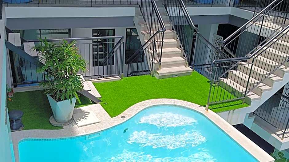 Poolrada Boutique Hotel - SHA Plus