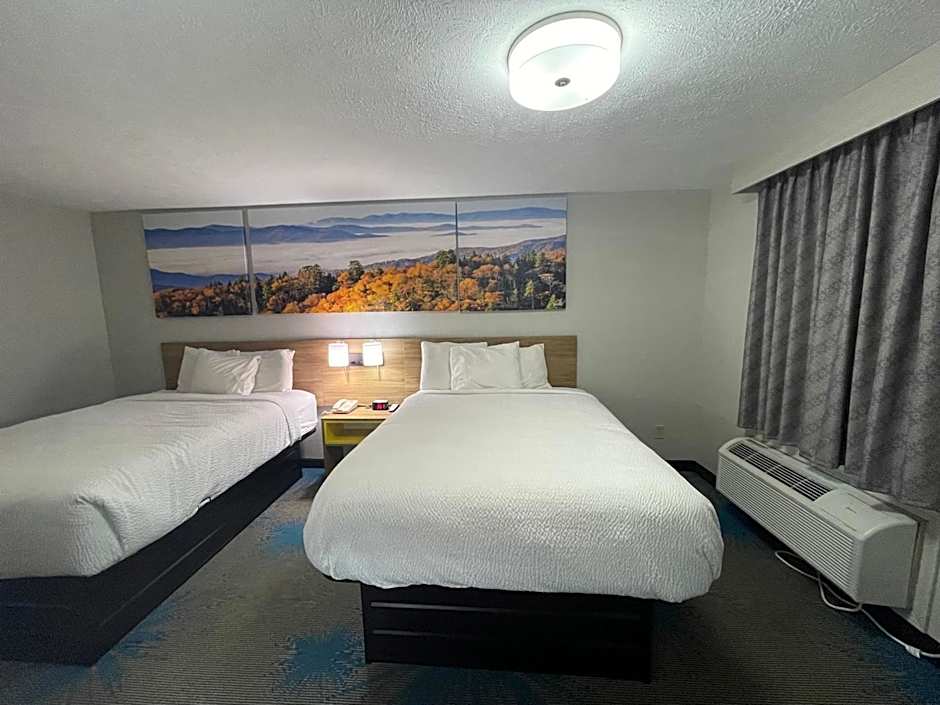 Days Inn by Wyndham Savannah