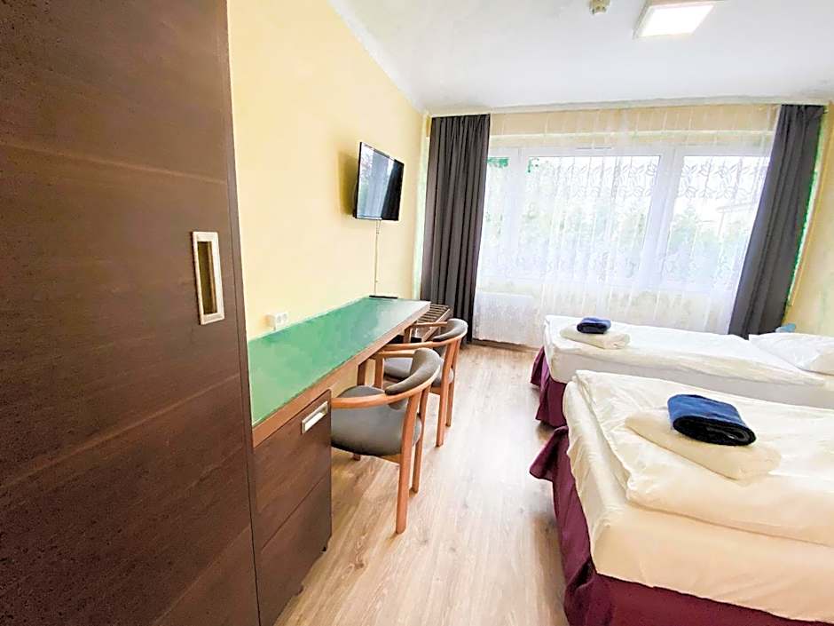 Photo 1 of 8 of Economy 2 Beds